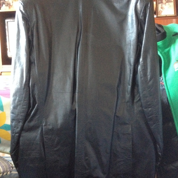 Leather jacket - Picture 2 of 2